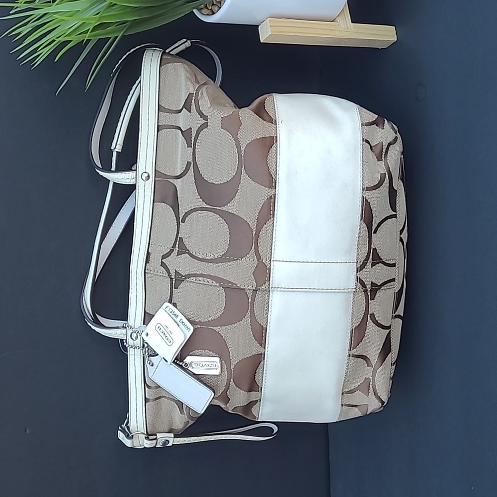 COACH purse With Authenticity